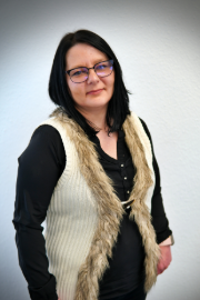 Frau Tanja Rösler